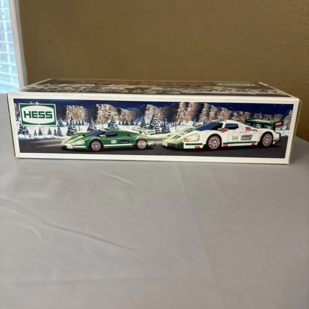 Hess 2009 Race Car and Racer Toy w/ Lights & Sounds In Box Holiday Edition